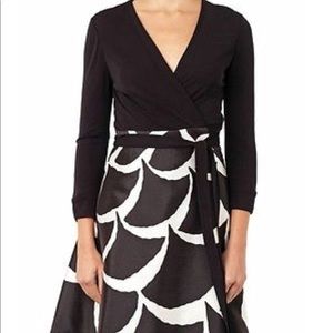 DVF-Amelia-Printed-Flared Wrap Dress